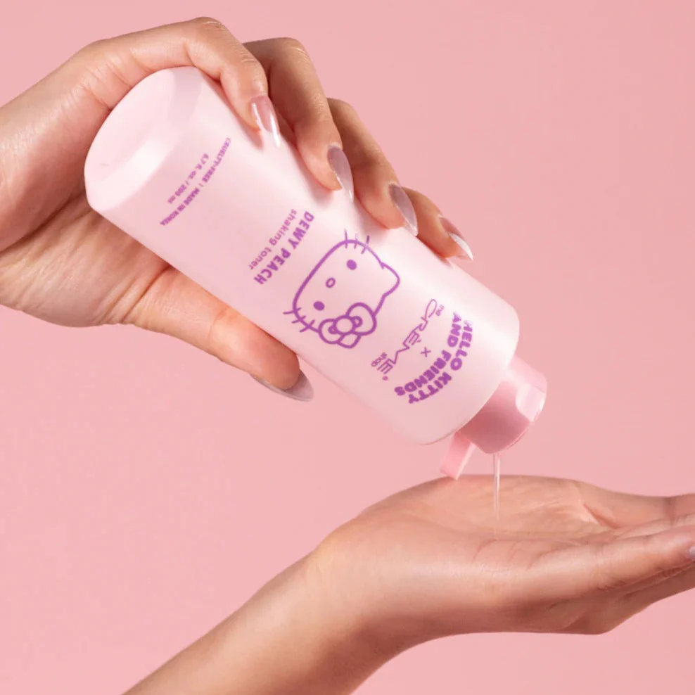 Hello Kitty and Friends x The Crème Shop Dewy Peach Shaking Toner - Image 2