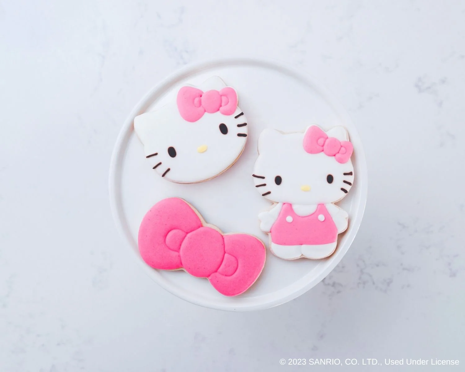 Hello Kitty Cookie Baking Set - Image 4